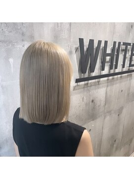 アンダーバーホワイト 南海難波店(_WHITE) ホワイトベージュ