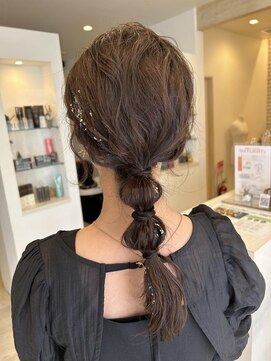 アドラーブル はなみずき店(adorable) 【ローポニーアレンジ】【20代】【30代】