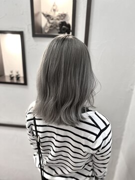 ゴッドヘアーアンドメイク 前橋元総社店(GOD Hair&Make) ホワイトグレージュ