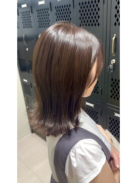 ロウ 町田(ROW) 大人かわいいくびれミディラベンダーインナーカラー