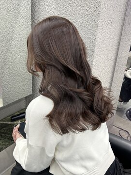 ペレ 栄店(PELE) 黒髪/グレーベージュ/レイヤーロング/ブリーチ/栄/名駅