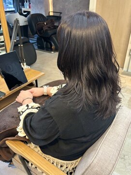 バッカ 横浜桜木町店(BACCA) ロングレイヤー、アッシュ