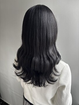 エル セルカ 高田馬場(el CERCA) 透明感ブラック×オリーブ