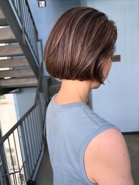 ブラウン (BROWN) ミニボブ×ハイライト