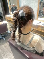 アフィナー(Afinar) 【横浜/横浜駅】ツイン編み下ろし