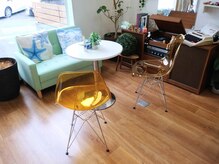 ヘアーラボ アルス ノーヴァ(hairlabo Ars nova)の雰囲気（リラックスタイムを味わってください。年齢層問わず来店されます）