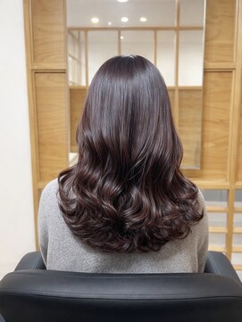 モーント(MOND) ［ミディアム＋ワインレッドカラー＋20代＋千葉駅］