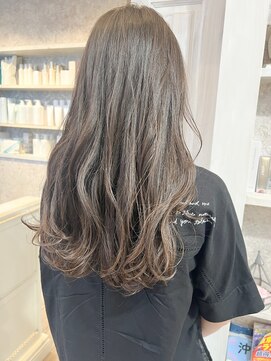 キャアリー(Caary) 福山市美容室Caaryロングヘア透明感柔らかブラウンカラー