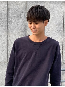 クオンヒール 淀屋橋店(QUON HEAL) スペインカール/スパイキーショート/フェザーパーマ/フェード