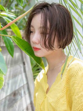 ルティア 池袋(Lutia) センターパート大人ショート