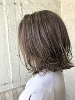 ペネロープ(Penelope)&nbsp;外はねボブ/ハイライト/バレイヤージュ　　担当夕島