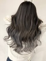 シエスタ バイ アンブルリュクス(siesta by amble luxe)&nbsp;透明感！！グラデーションカラースタイル