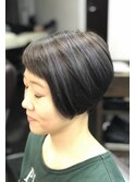 ハイライトが効いたショートボブ2