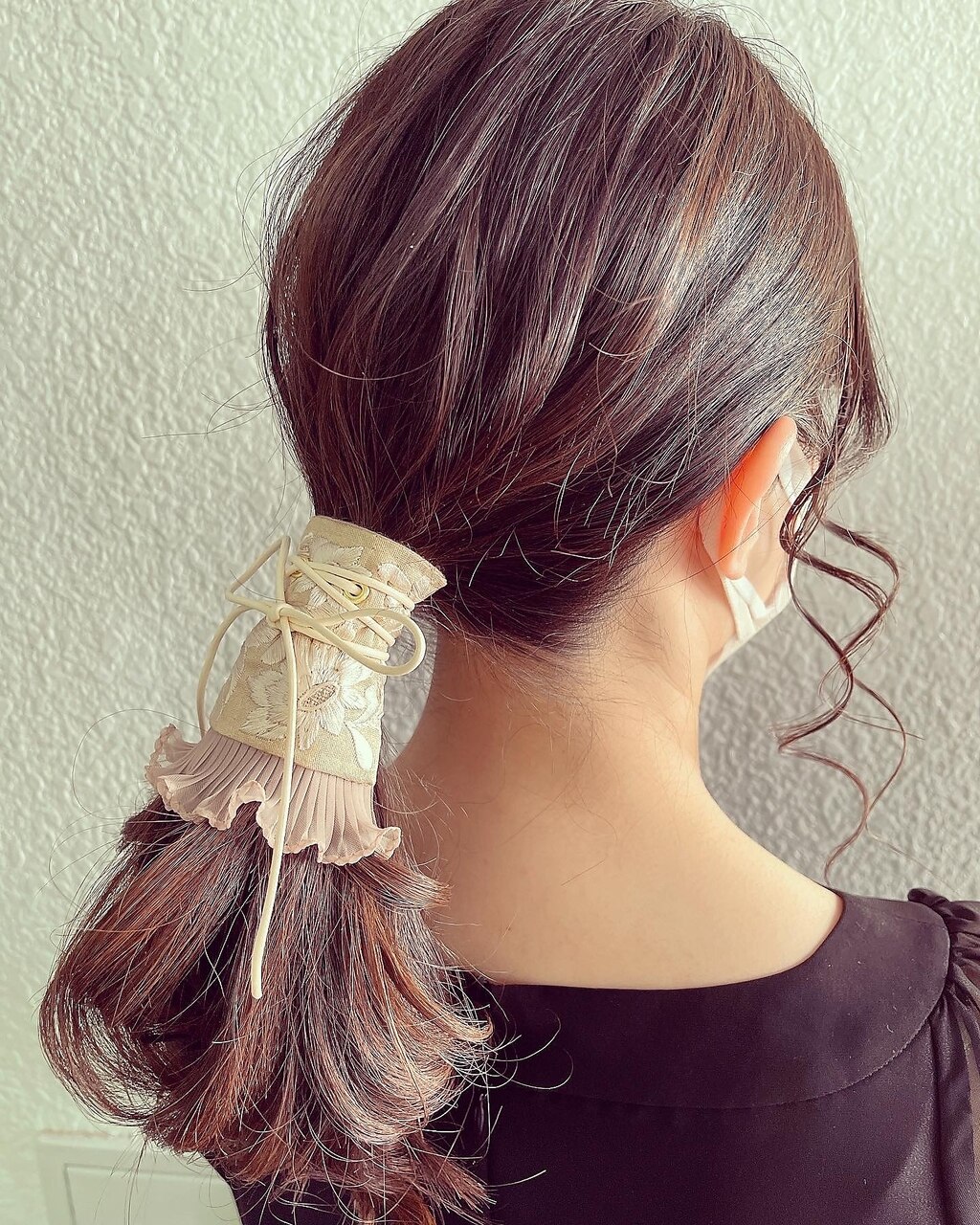 ヘアアクセサリーが可愛いポニーテール：L156162586｜ヘアセットサロン