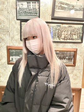 スリー(three) White