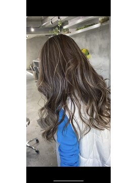 アポロ 横浜駅店(apollo) ハイライトバレイヤージュダブルカラーミルクティーベージュ