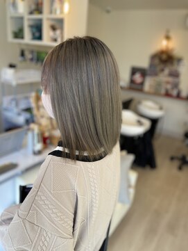 リム(LiM) シャドウルーツカラー