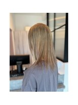 ユーン(Yuunn)&nbsp;ハイトーンカラーベージュ