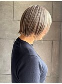 ブロンドベージュ ショートボブ ケアブリーチ ハイトーン