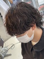 フィフスワン(fifth one)&nbsp;波巻きスパイラルパーマツイストスパイラルパーマセンターパート