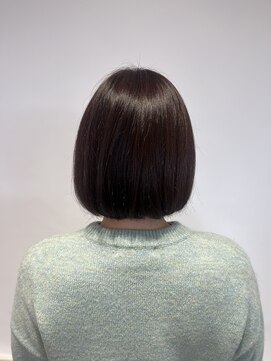 フレッシュサラダ エモーション(EMOTION) ボブ（明るい白髪染め）