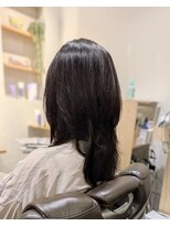 ももいろかぶとむし 【ミディアム】ツヤとまとまり。上品に動く大人のローレイヤー