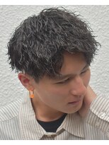 フリーク バーバーショップ 都島店(FREAK BARBER SHOP)&nbsp;黒髪縦落ちツイストスパイラルパーマショートアップバング