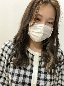 ツイギー 千舟店(TWiGGY) 韓国風センターパート