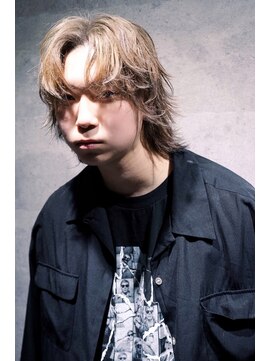 ゴールドシブヤ(GOALD SHIBUYA) ブリーチダブルカラーハイトーンナチュラルマッシュ刈り上げ束感