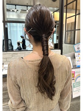 フェリア 渋谷(Feria) 【filo by feria】ローポニーアレンジ 福田沙也加