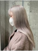 ハイトーングレージュ