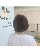 えぬ. 外ハネショートボブ
