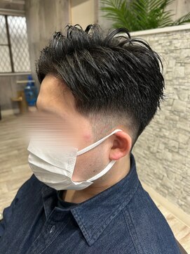 リヤン(Lien) アップバングフェード【駿河区／美容室／フェードショート】