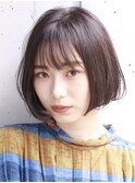 切りっぱなしショート・ボブ/絶壁解消/前髪あり/30代/40代/面長