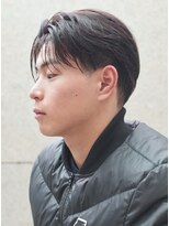 にもう&nbsp;メンズフェザーパーマセンターパートツーブロック