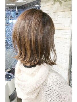 ミッシェル アフロート(michelle afloat) レイヤー革命20代30代40代50代Cカーブ前下がりボブ小顔動き