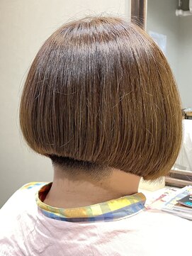 リロ(Lilo) 前下がりボブ