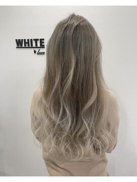 アンダーバーホワイト 阪神西宮店(_WHITE) ミルクティー　ホワイトベージュ　グラデーションカラー