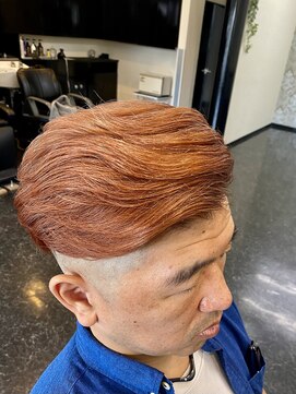 レヴィア(Revia) メンズ　ペール系オレンジブラウンカラー