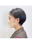 暗髪　ショート　艶髪　長崎