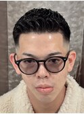 30代20代◎好印象フェードアイロンパーマ×ビジネス短髪