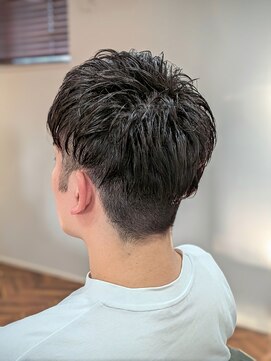 ウィスカーヘアー(whisker hair) シャドウパーマ