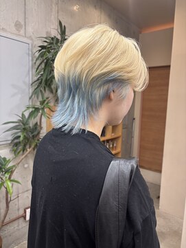 ノイ(noii) ハイトーンウルフカット/デザインカラー/ブロンド/ペールブルー