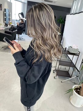 キング 心斎橋店(K!ng) 縮毛矯正髪質改善レイヤーカットトリートメント心斎橋美容室