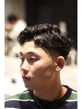 キングスマントーキョー 多摩センター2nd(KINGSMAN TOKYO) テーパーフェード×パーマスタイル