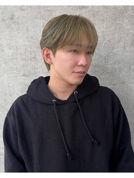 エイル 北堀江(Eir) シースルーマッシュ 韓国メンズヘア 韓国アイドルヘア カラー
