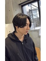 ポミエ 表参道(POMiE)&nbsp;センターパート　ニュアンスパーマ