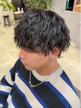 ルドバイシャルム 小山(Ld. by charme)の写真/《小山犬塚》骨格修正カットとケアパーマであなたにピッタリなヘアスタイルをご提案！