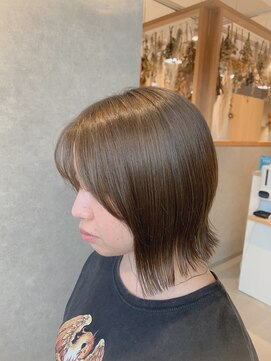 リム(LIM) ハイトーンミルクティーグレージュ/ワンレンボブ