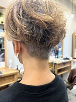グラッシー センター北店(GLASSI)&nbsp;【白髪ぼかし】で白髪染めを卒業！刈り上げ2ブロックショート★